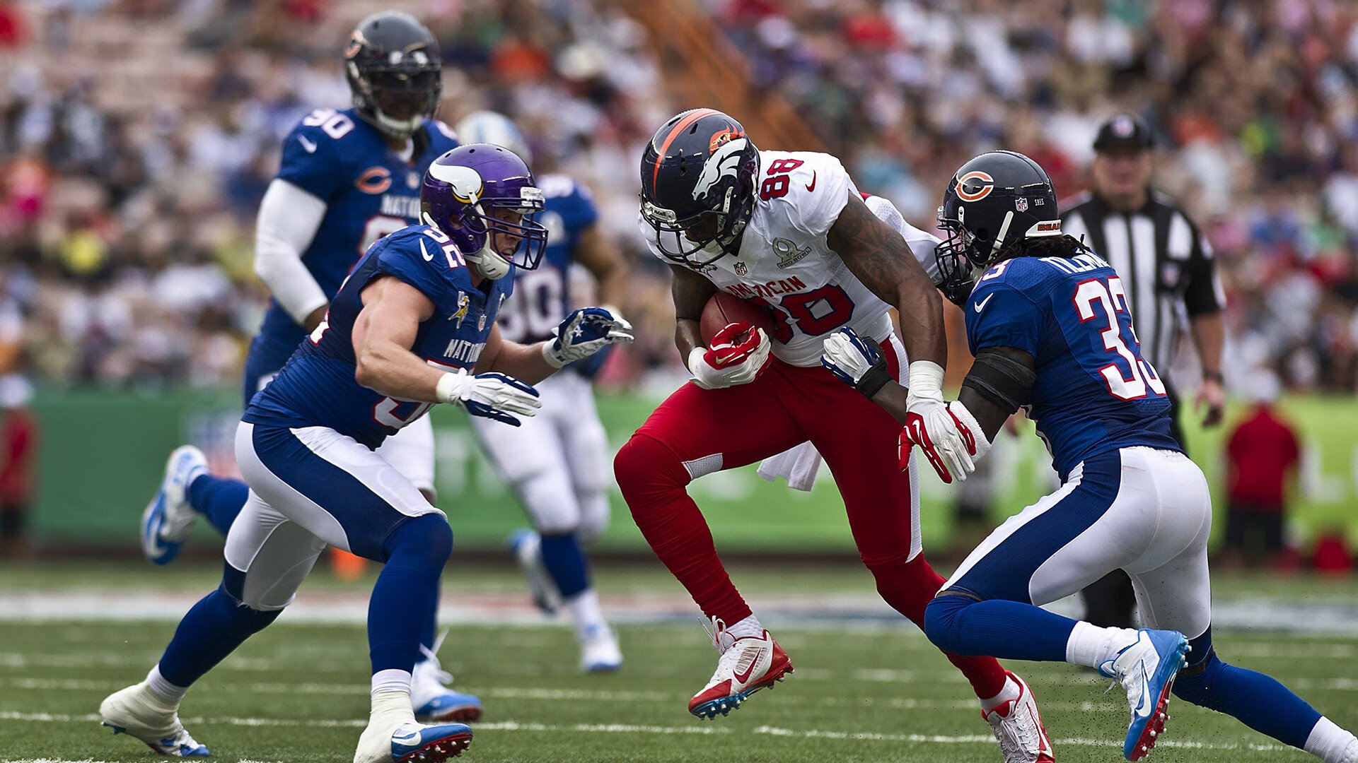 九游官网pc-大屏幕上的祝福和呼喊，欧冠夜晚的感人瞬间，欧冠段子