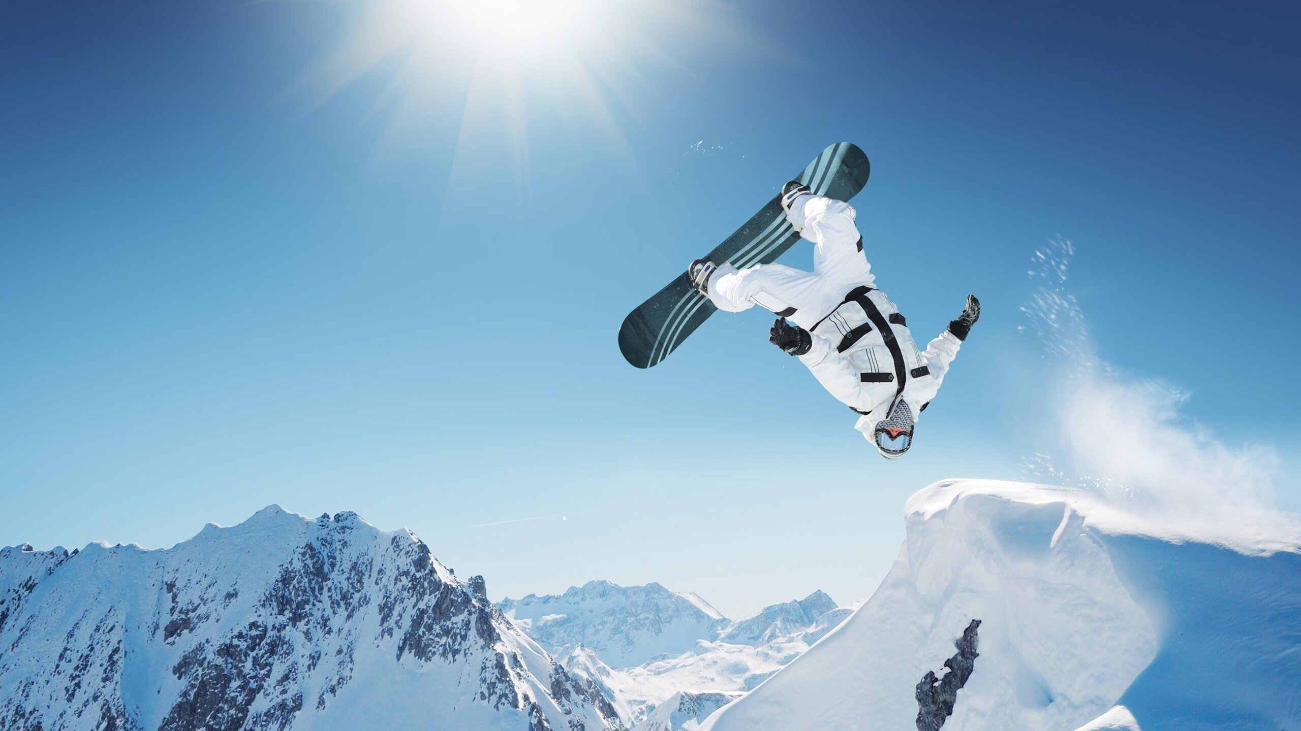 Jiu You-库里逆天远投：每一粒三分都成为比赛的转折点！，库里投超远三分视频