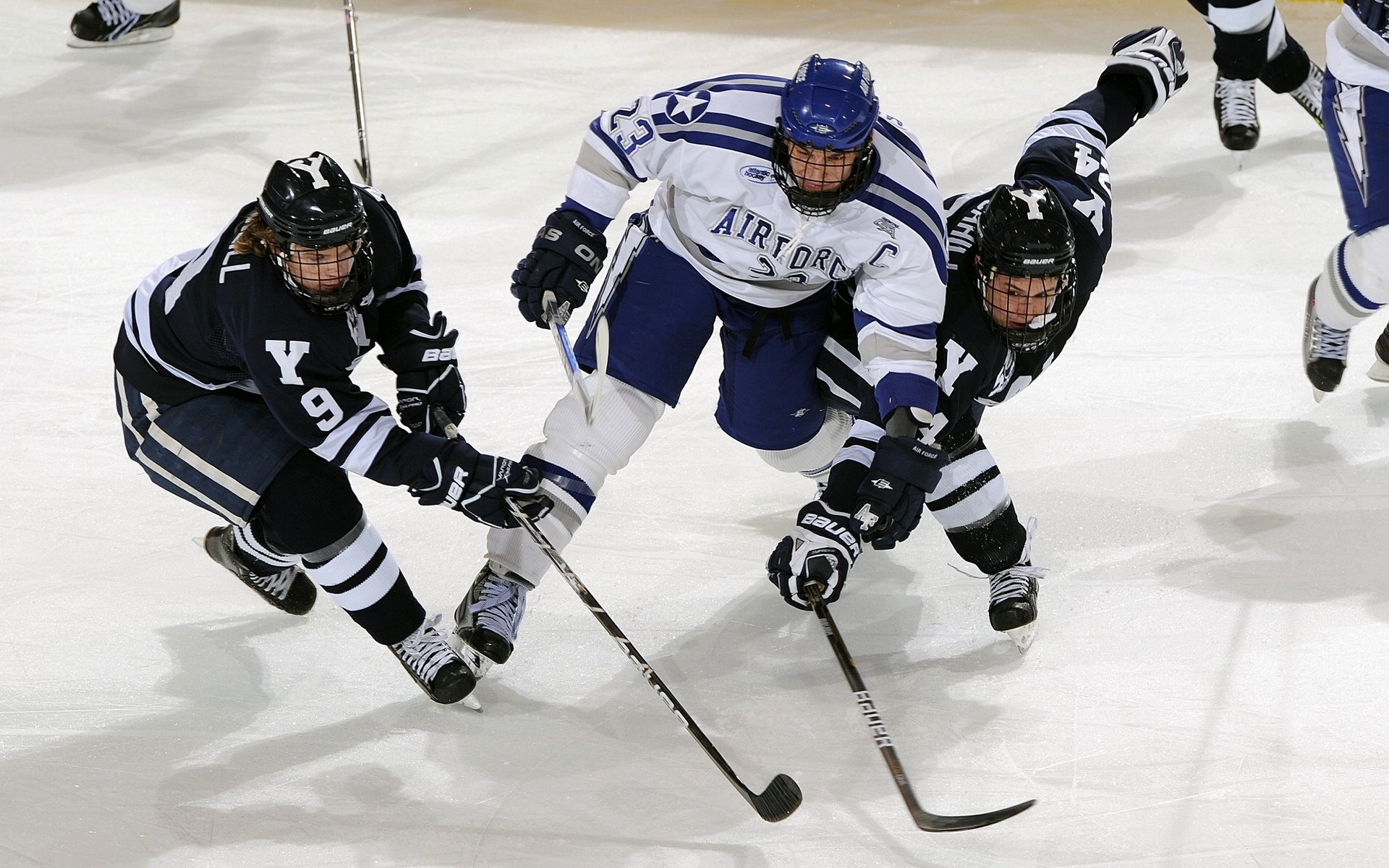 雪中逆转!伊朗绝杀加拿大,网友:这不是热血漫画?,伊朗暗讽加拿大